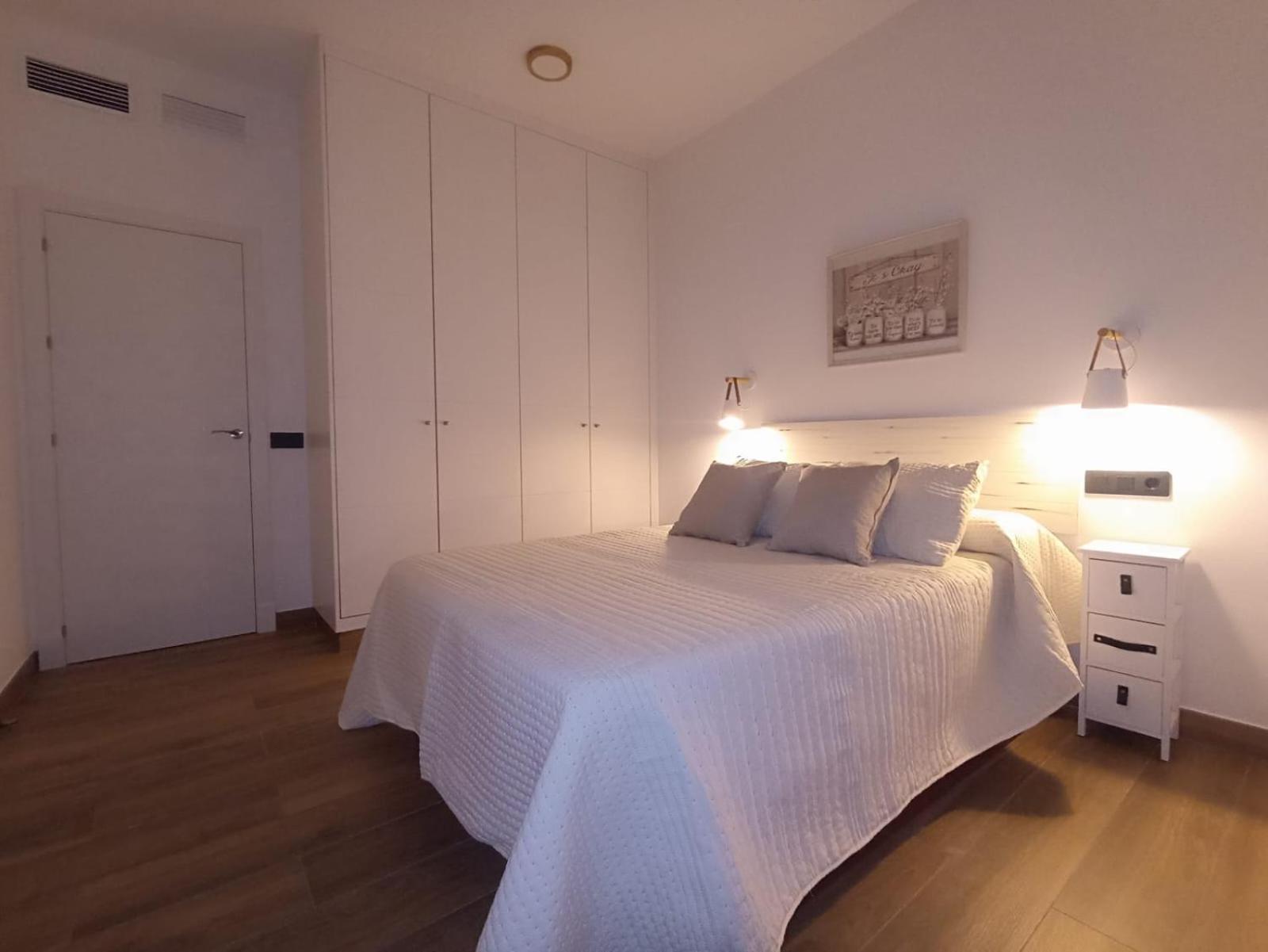 Apartamento Nuevo Centrico Con Aparcamiento Privado Incluido Alcalá de Guadaira Exteriér fotografie